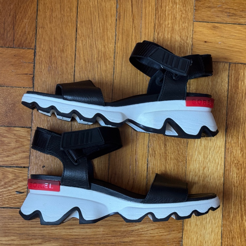 Sorel Kinetic Sandals